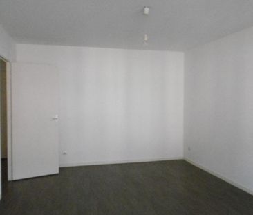 Location Appartement 4 pièces 74m² ANGERS 49100 - Photo 4