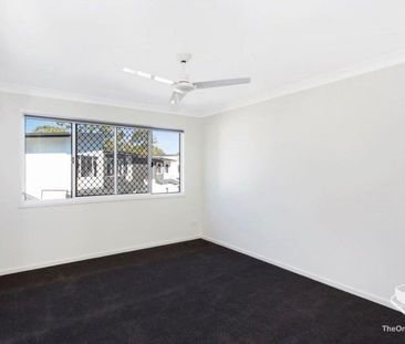 3 BED, A/C, MINUTES TO GATEWAY 3bed, large living space unit, A/C, ... - Photo 2