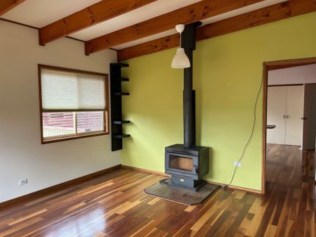 More than meets the Eye - Photo 2