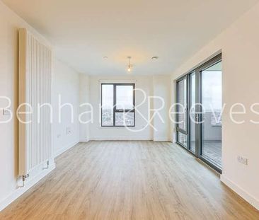 Brook Avenue, Wembley, HA9 - Photo 3