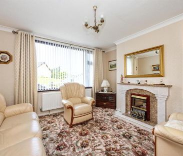 4 Hillside, Ballynahinch, BT24 8PS - Photo 2