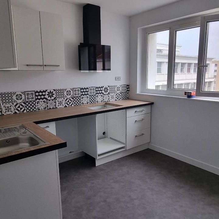 Location Appartement 3 pièces 58m² LE HAVRE 76600 - Photo 1