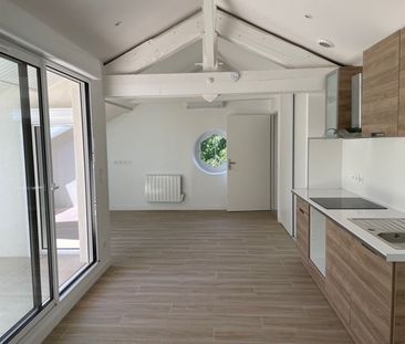 LOCATION T3 - OULLINS, - Photo 5