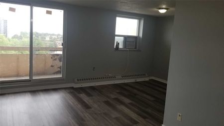 For Lease - 3577 Derry Road Unit# 611, Mississauga, Ontario - Photo 5