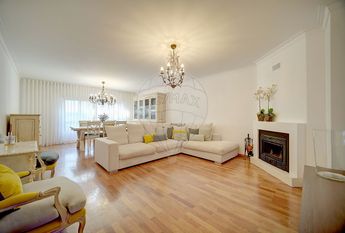 Apartamento T4 em Lisboa