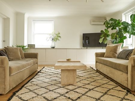 5 bedroom penthouse to rent - Photo 2