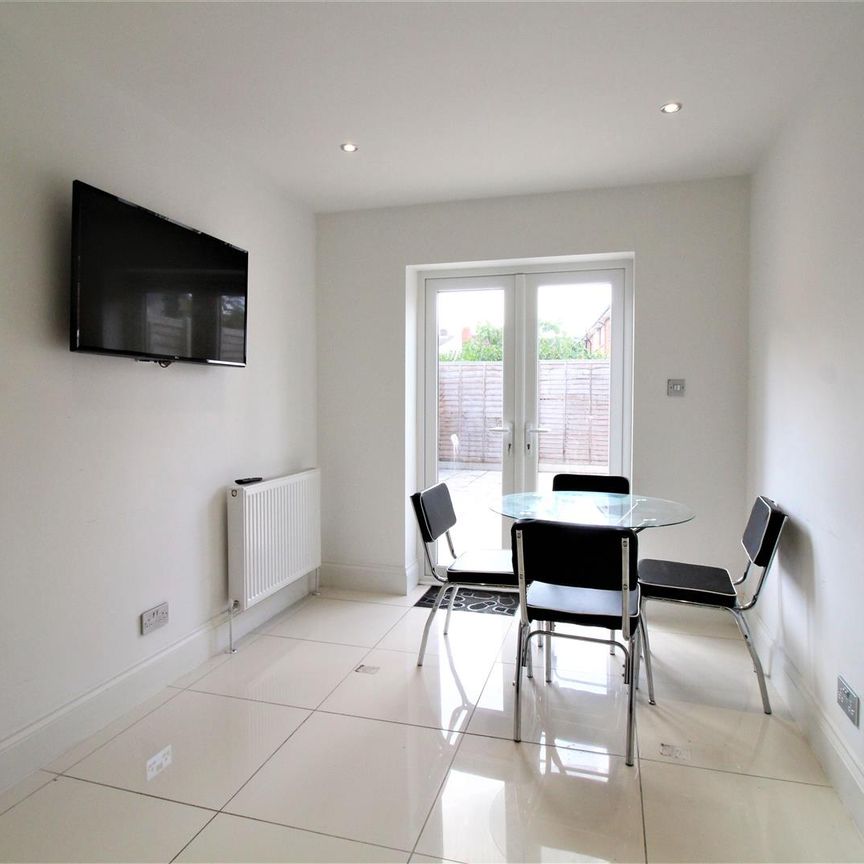 Room For Rent Fawcett Road, Southsea - Photo 1