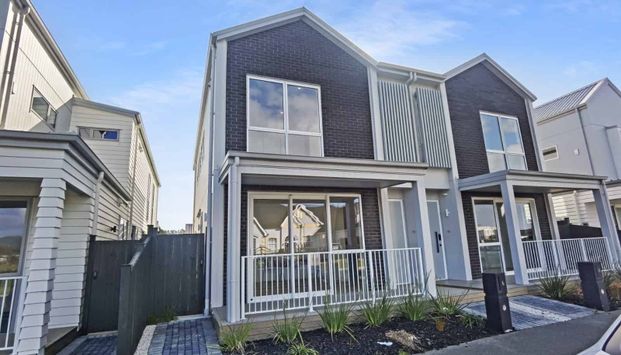 Karaka - 4 Bedrooms with 3 Bathrooms - Photo 1