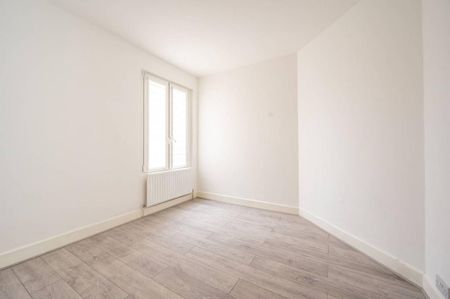 2 bedroom maisonette to rent - Photo 2