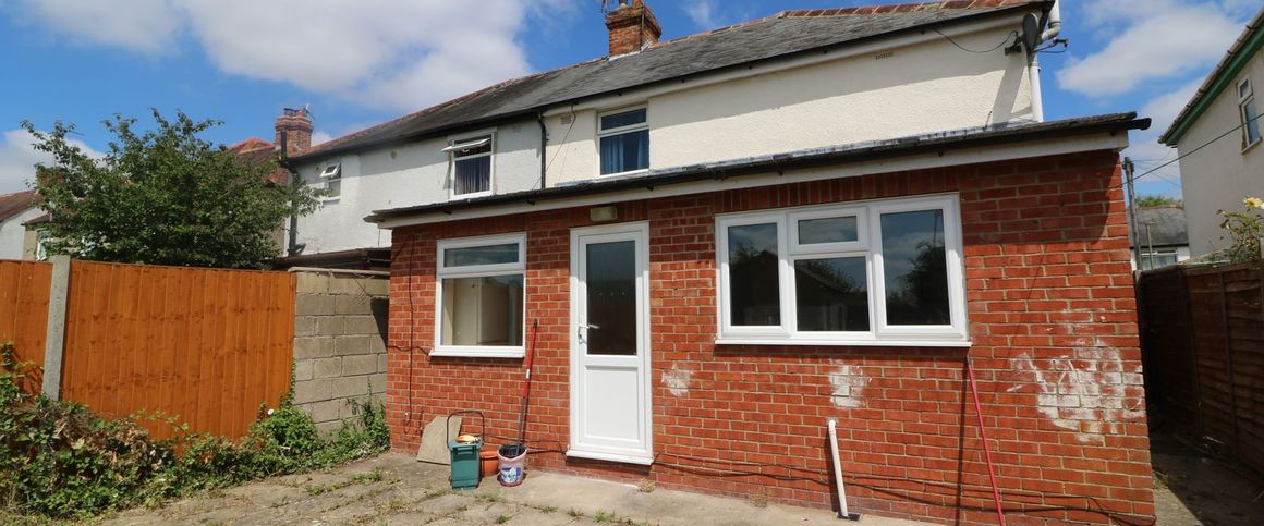 Dene Road Room 1 - Photo 1