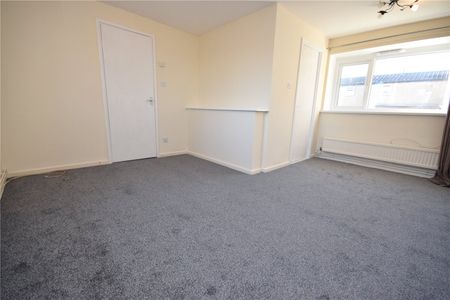 17, Holtdale Green, Leeds, West Yorkshire, LS16 7RR - Photo 4