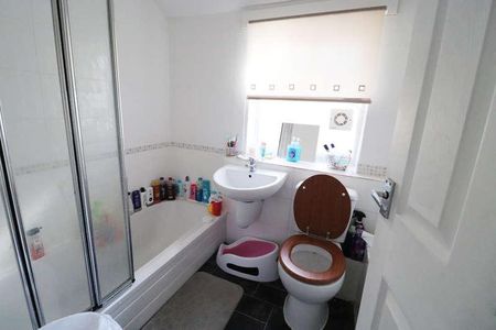 Hurst Grove, Bedford, MK40 - Photo 3