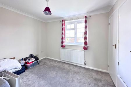 2 bedroom end of terrace house to rent - Photo 4