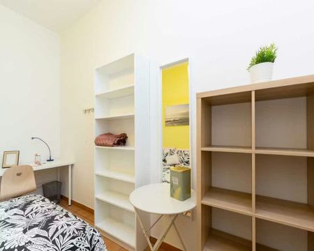 Via Cairoli, Bologna, Emilia-Romagna 40121 - Photo 5