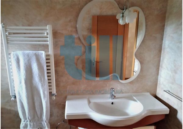 Apartamento T4 em Porto