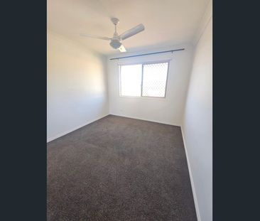 152 Palm Meadows Drive, Carrara, Qld 4211 - Photo 4