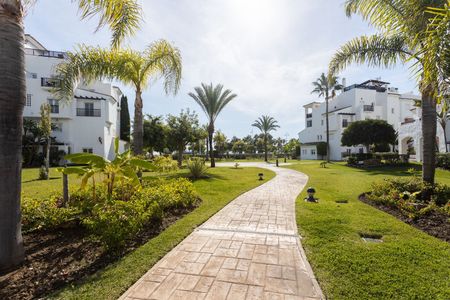 Ground Floor Apartment in San Pedro de Alcántara - Photo 5