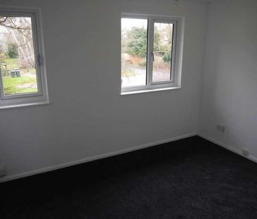 Tomsfield, Hatfield, AL10 - Photo 2