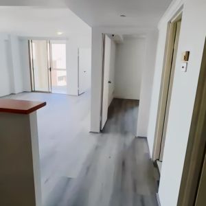 2 beds 1 bath - Photo 3