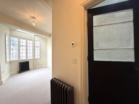 2 bed terraced house to rent in Catherine Street, Exeter, EX1 - Photo 4