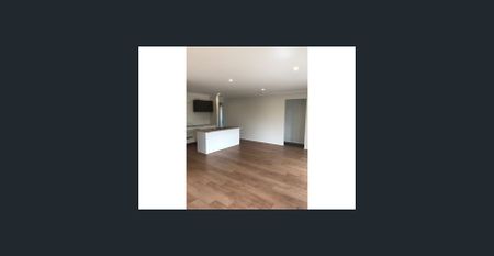 4 Bedroom family home - Photo 2