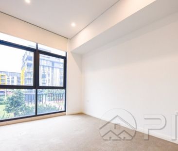 Modern 1 Bedroom+Study Apartment For Lease - Photo 6