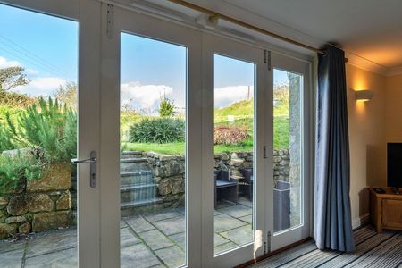 Trennal Cottage - Photo 2