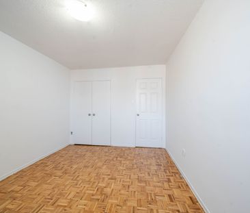 For Lease - 5 Glamorgan Avenue Unit# 814, Toronto, Ontario - Photo 3
