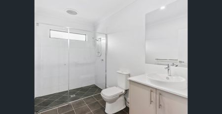 Stylish 2-Bedroom Duplex in Family-Friendly Suburb - Photo 5