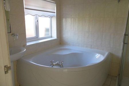 3 bedroom cottage to rent - Photo 3