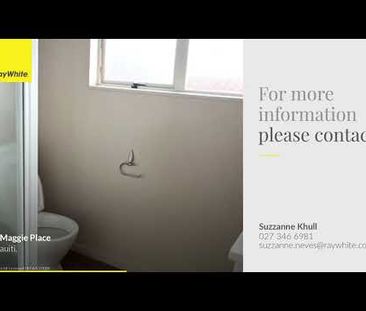 Spacious Two level Townhouse! - Photo 2