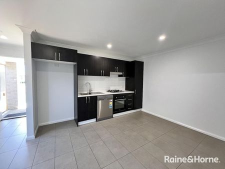 Near New 2 Bedroom Calala Unit - Photo 4