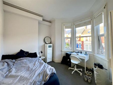 4 bedroom maisonette to rent - Photo 3