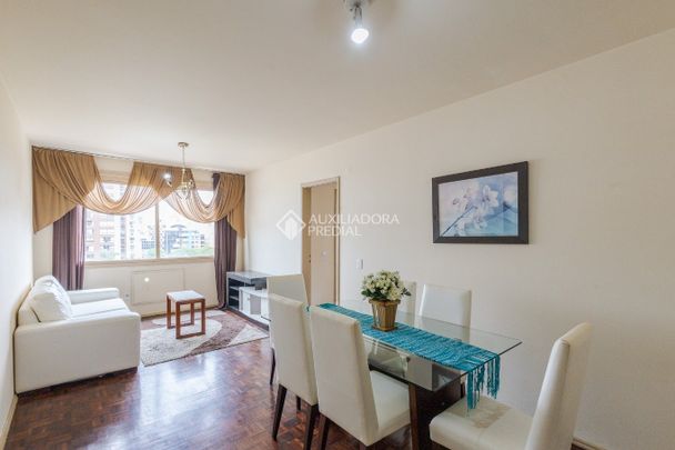 Apartamento com 2 quartos e 78m² para alugar em Menino Deus, Porto Alegre. - Photo 1