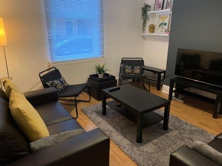 3 bedroom house share to rent - Photo 2