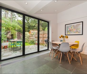 5 Bed Terraced House, Kimberley Avenue, SE15 - Photo 2