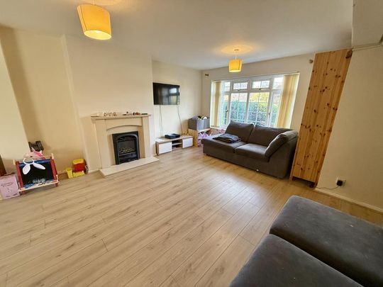 4 bedroom terraced house to rent - Photo 1