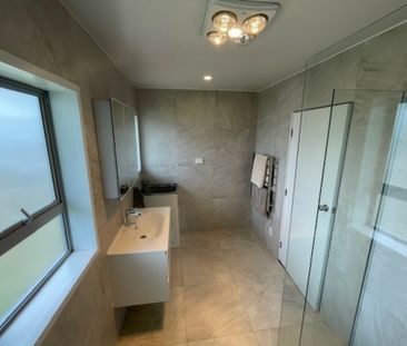 Red Beach - 3 Bedroom - Photo 1