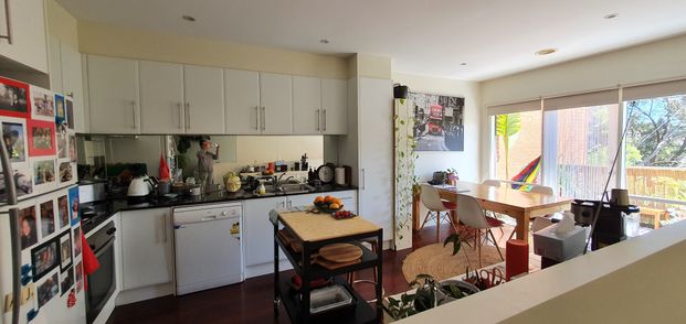 Lower Plenty - Photo 1