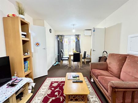 2 Bedroom Apartment To Let - Photo 5