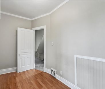 418 MAIN Street W, Hamilton, Ontario, L8P1K6 - Photo 1