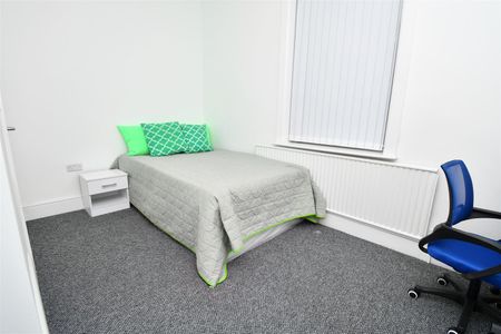 1 bed house share to rent in Bar Street, Burnley, BB10 - Photo 2