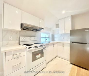 For Lease - 4 Sutherland Avenue Unit# 2nd Flr, Toronto, Ontario - Photo 1