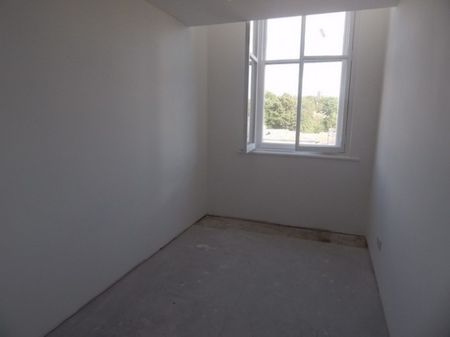 2 Bed - Fitzwilliam Street, Town Centre, Huddersfield - Photo 3