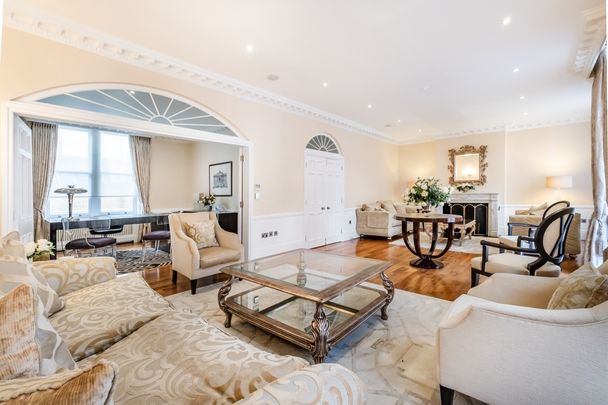 7 bedroom terraced house to rent - Photo 1