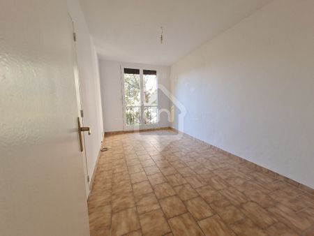 Appartement Salon-de-provence - 3 pièce(s) - 70.00 m2, - Photo 3