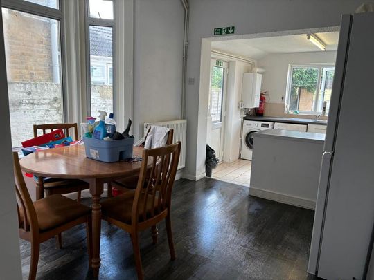 1 bedroom house of multiple occupation to rent - Photo 1