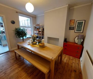 2 Bed Terraced House, Lord Nelson Street, NG2 - Photo 2