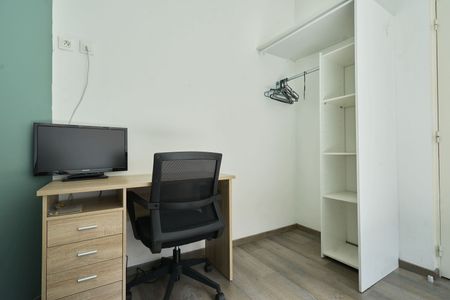 Croix G Roommate 5 Bedrooms at Roubaix - Photo 4