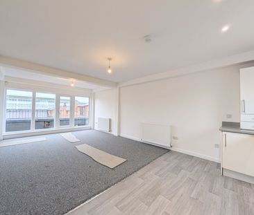 To Let – Cable Street, Southport Centre – One Bedroom Apt - Photo 1